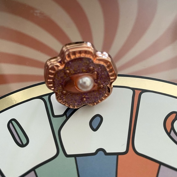 COACH Logo Ring Pearl Flower C Oversized Statement Rose Gold Sephora Kawaii Girl - Picture 2 of 5